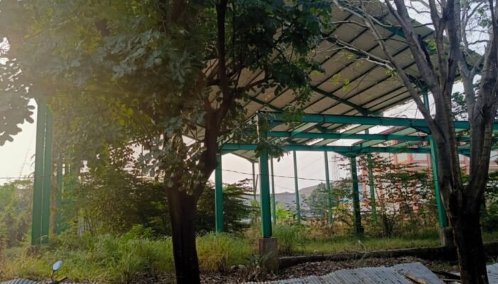Mangkrak..Warga Tuntut Pengurus PT. AWG Untuk Audit Dana Pembangunan GOR Bulutangkis Grand Wisata