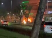 Mobil Terbakar di Dekat Mall Living Plaza Bekasi, Sempat Meledak di Malam Hari