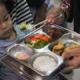 Ribuan Siswa Keracunan Massal, Program Makanan Gratis Sekolah Dikecam