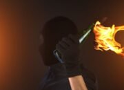 Terdakwa Pelemparan Molotov di DPRD Madiun Jalani Sidang Perdana, Didakwa Pasal Bahaya Umum
