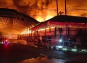 Kebakaran Melanda Pasar Baru Cikarang, Warga dan Pedagang Panik Dekat SGC